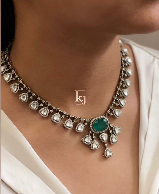 Alaya necklace set