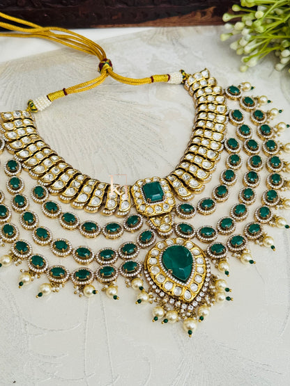 Obelia necklace set