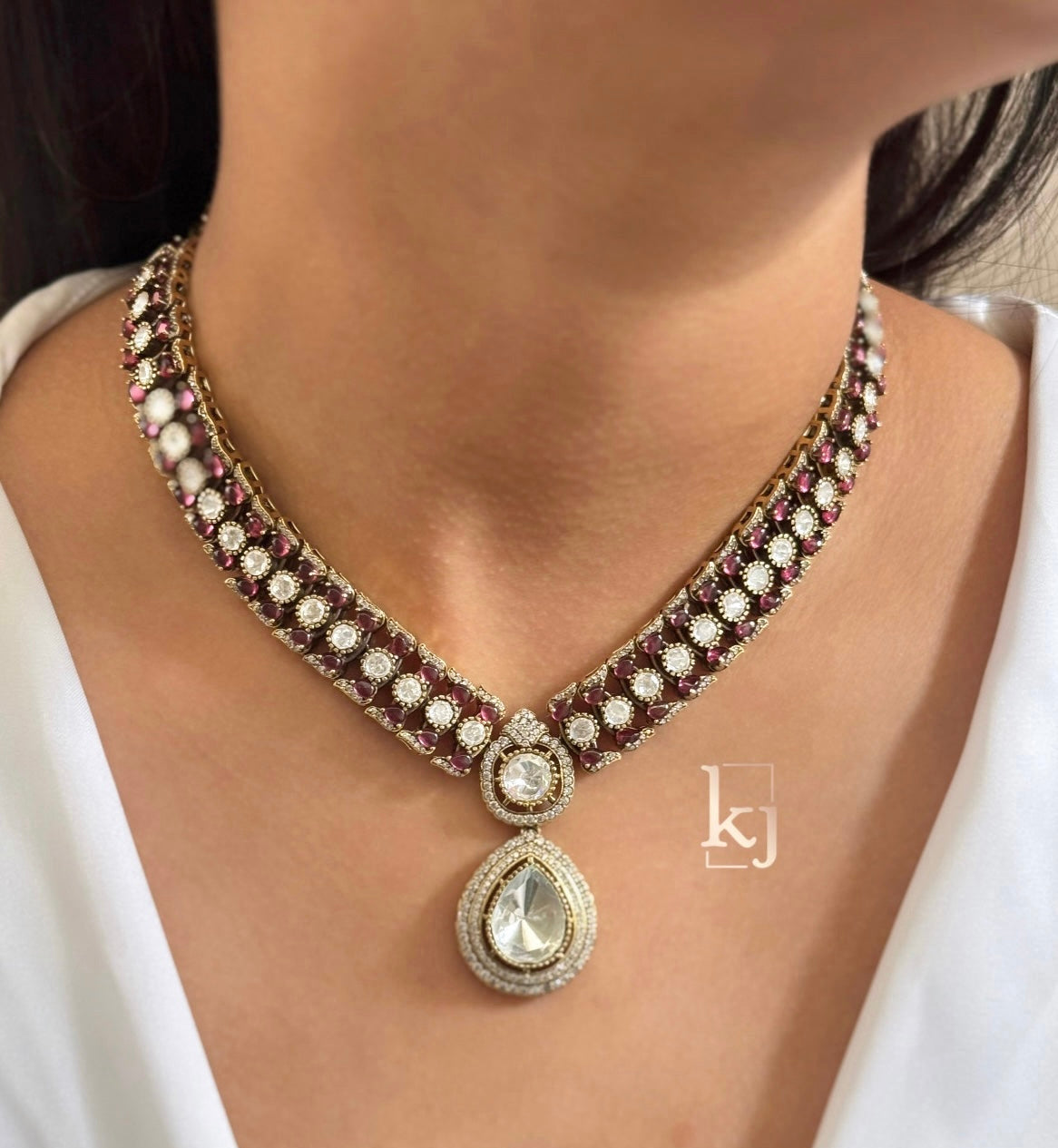 Alisa  necklace set