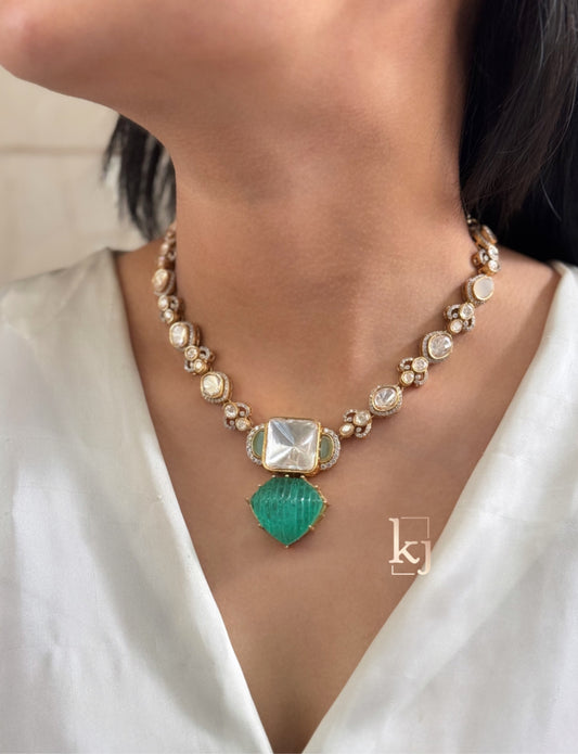 Maia necklace set