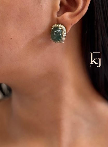 Yawi studs set