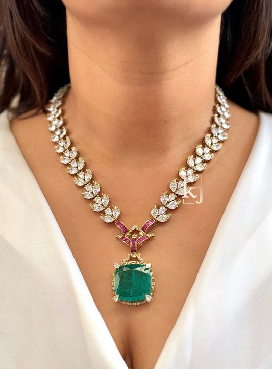 Denial necklace set