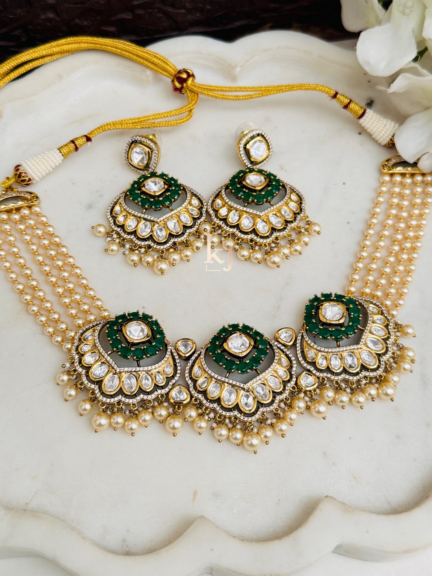 Zinaya Necklace set
