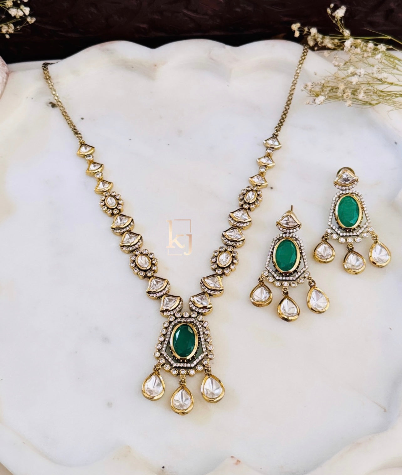 Madeleine necklace set