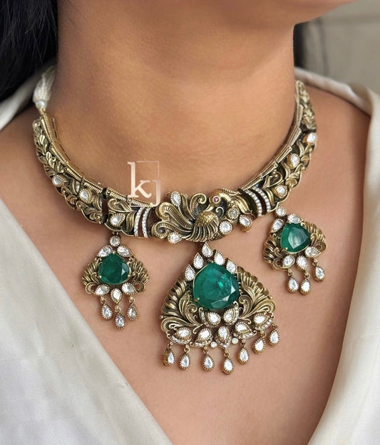 Tessa necklace set