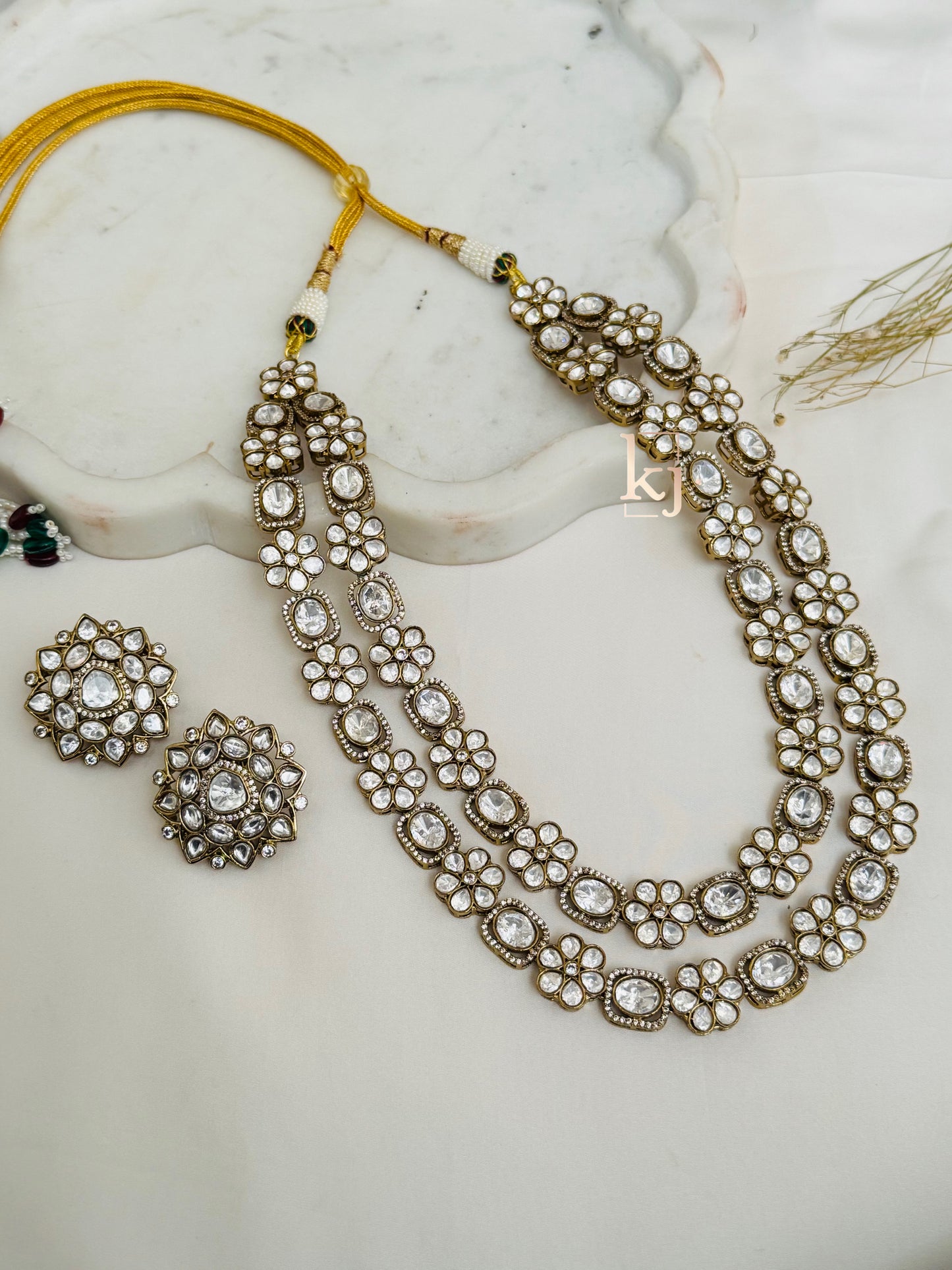 Dwivaki necklace set