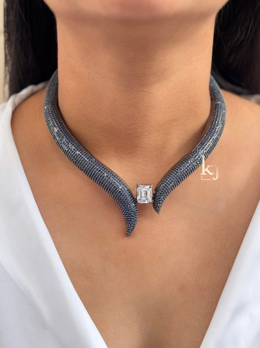 Demi necklace set