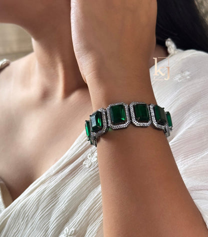 Neira bracelet