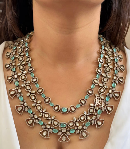 Kezi necklace set