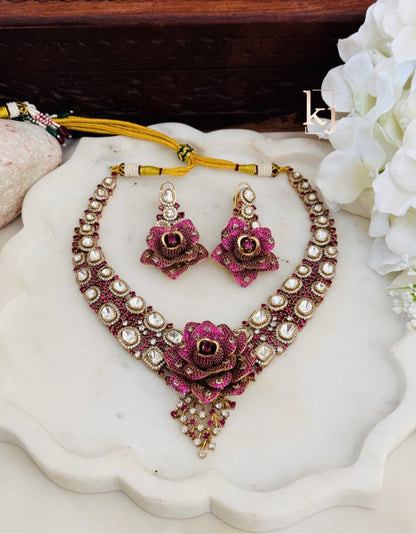 Roselia necklace set