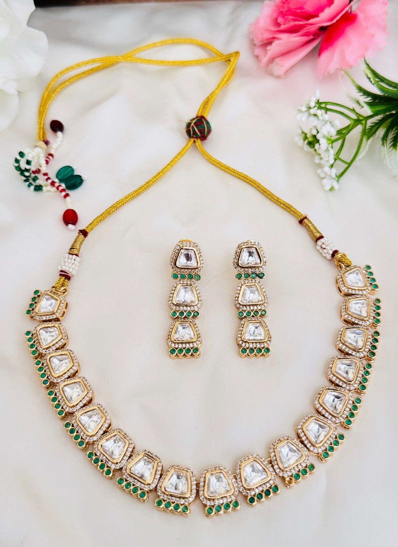 Zoya necklace set