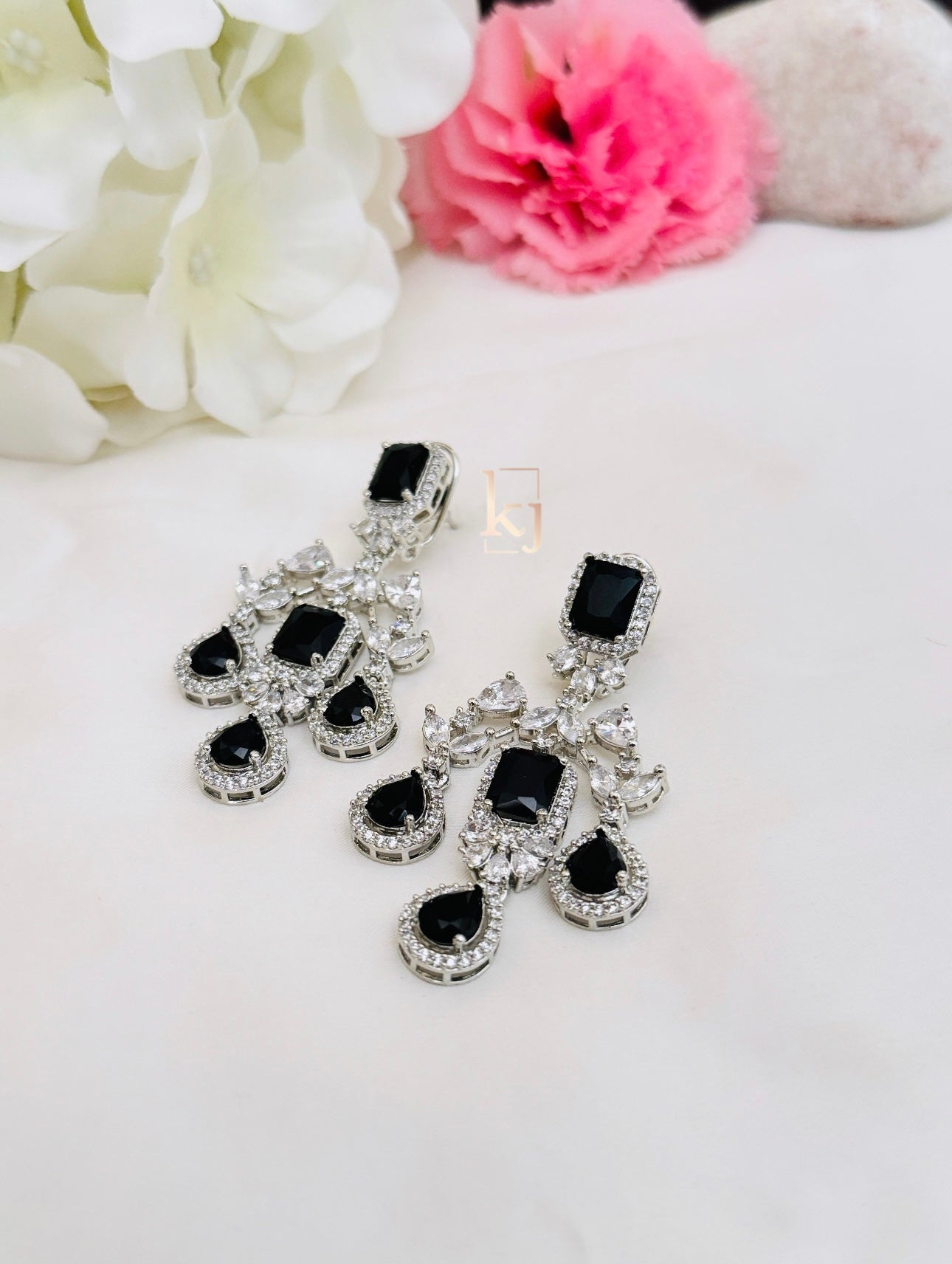 Alika Earrings set