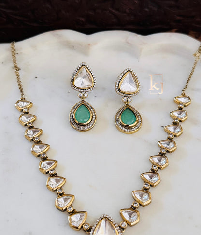 Xyla necklace set