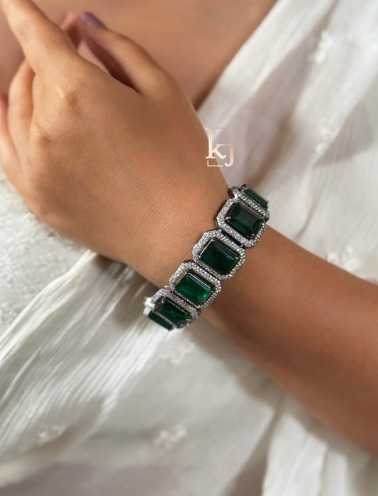Neira bracelet