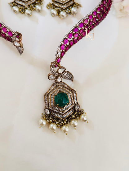 Delaney necklace set