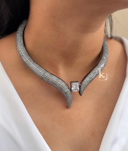 Demi necklace set
