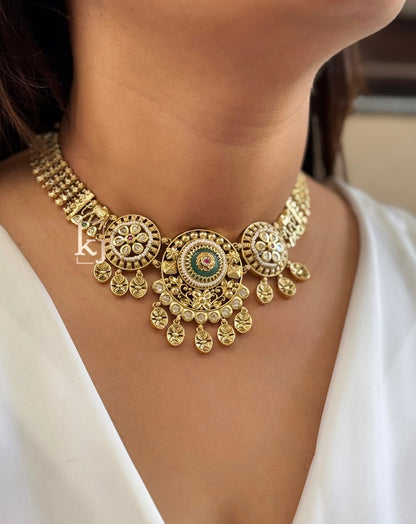 Ilaavani necklace set