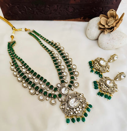 Raina Necklace set