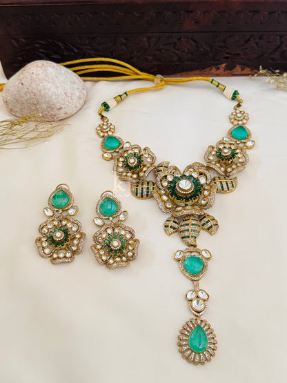 Atevy necklace set