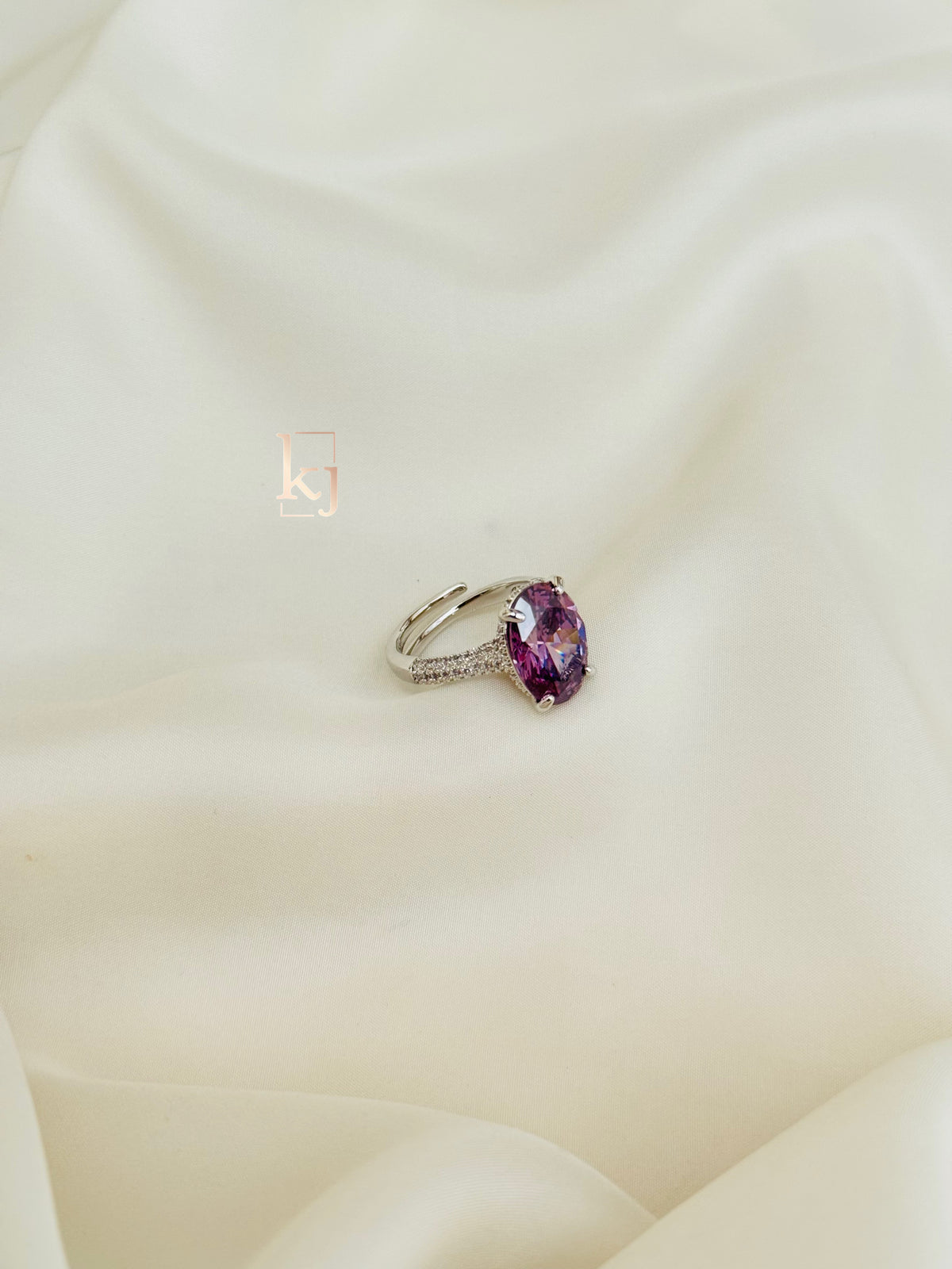 Carwen ring