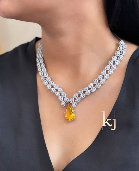 Liya necklace set