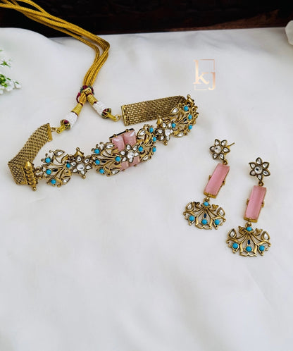 Adaa choker set