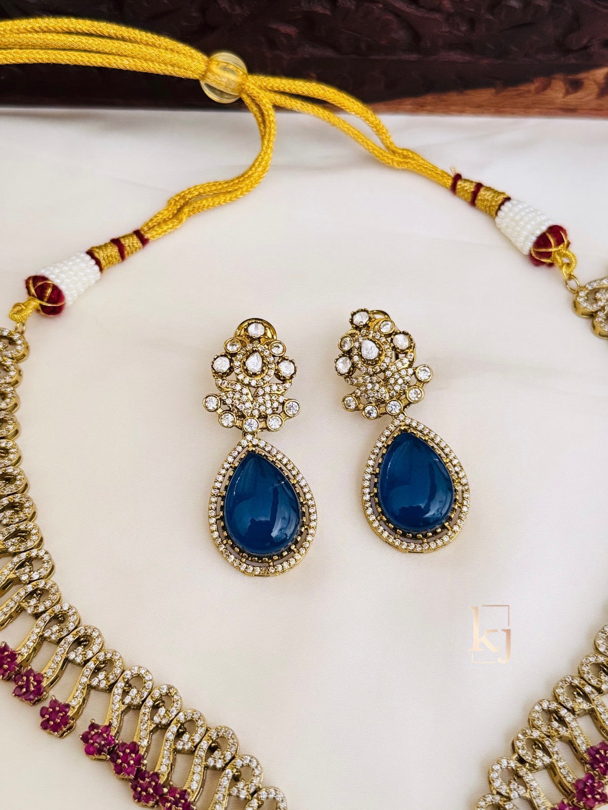 Shiyaa necklace set