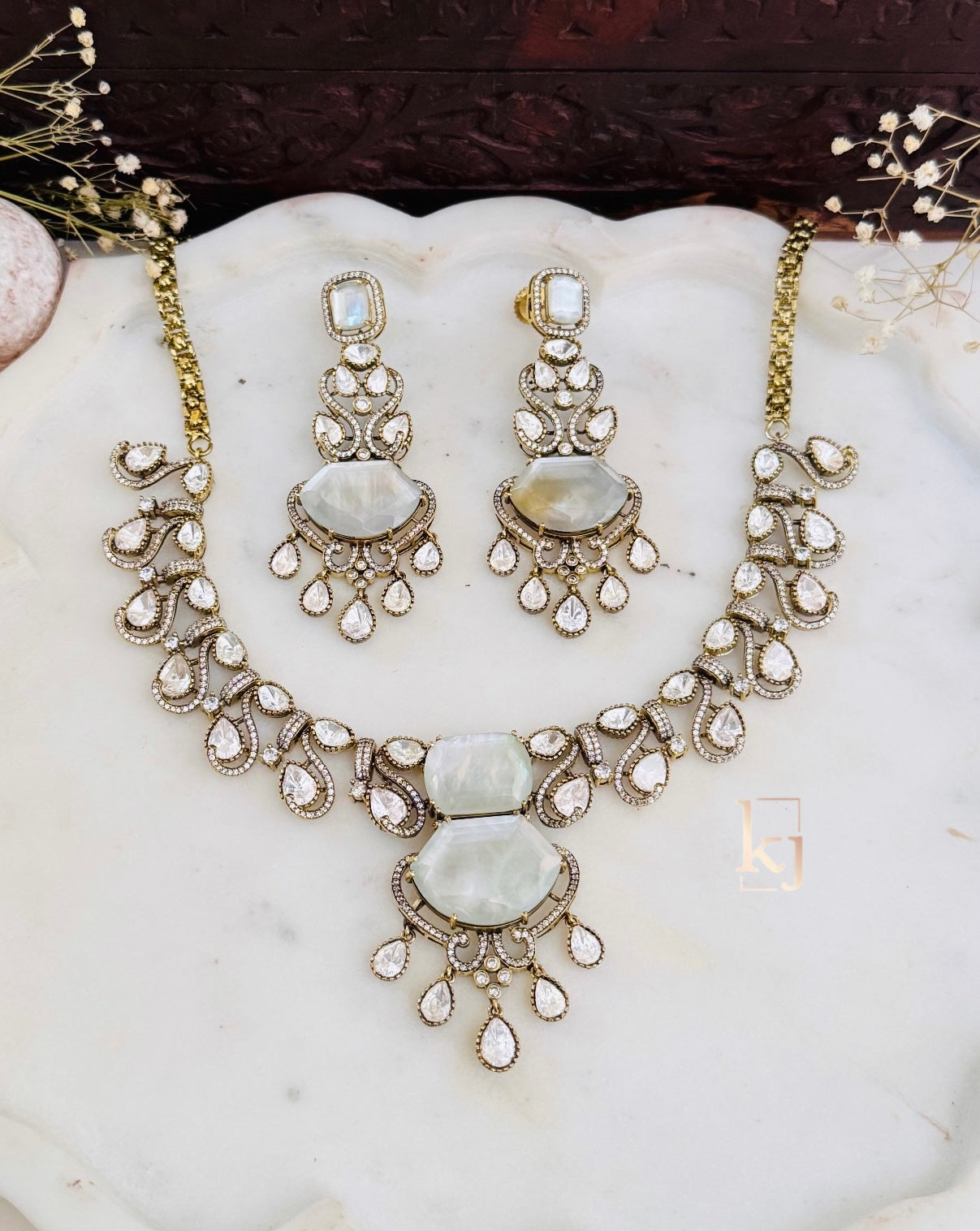 Myron necklace set
