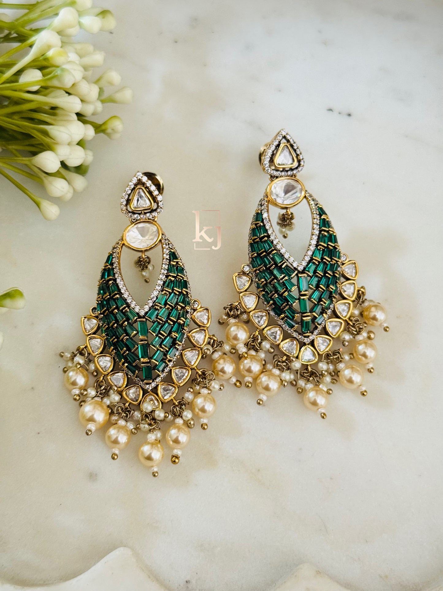 Shiroz earrings set
