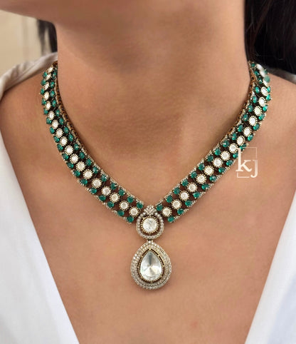 Alisa Necklace set