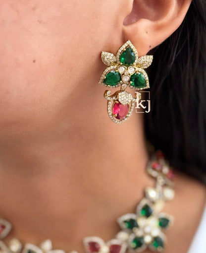 Flora necklace set