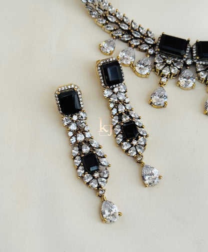 Zion necklace set