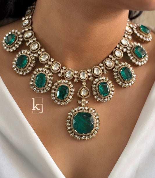 Eryn necklace set