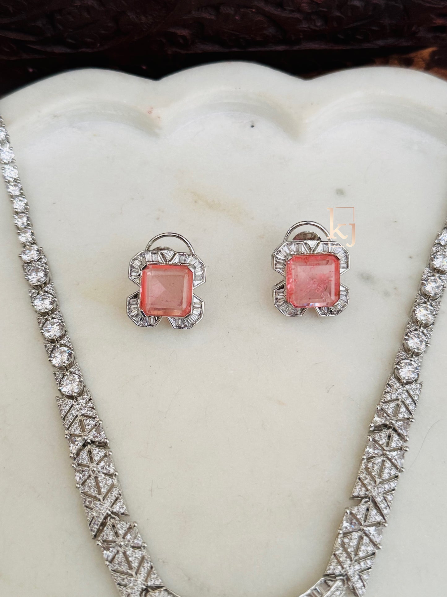 Wren pendant set