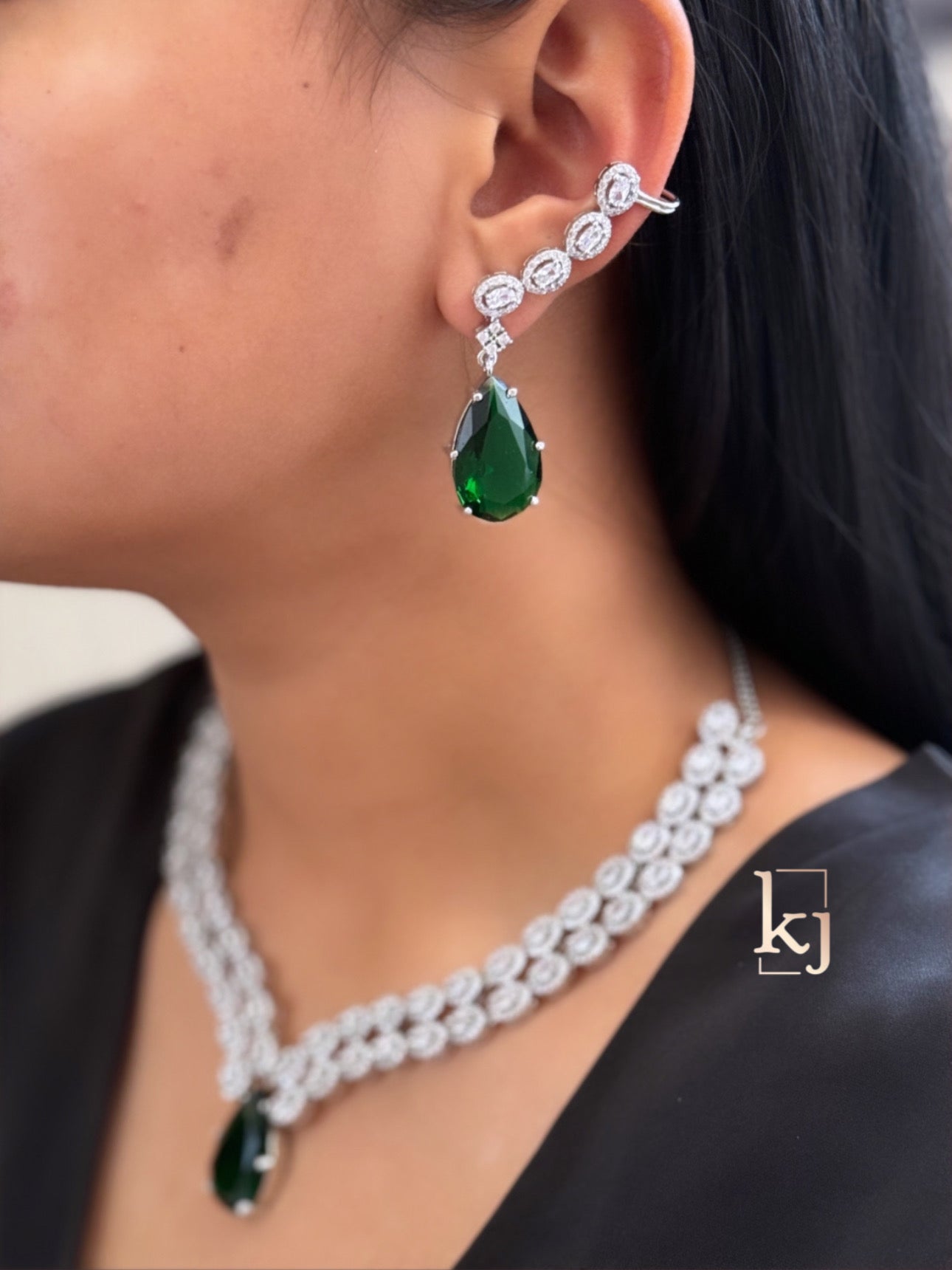 Liya necklace set