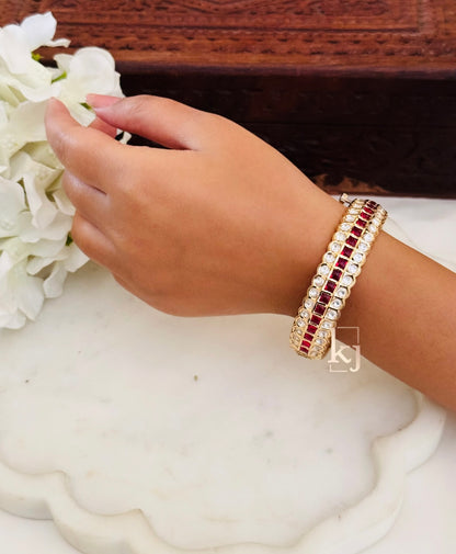 Evelyn single bangle