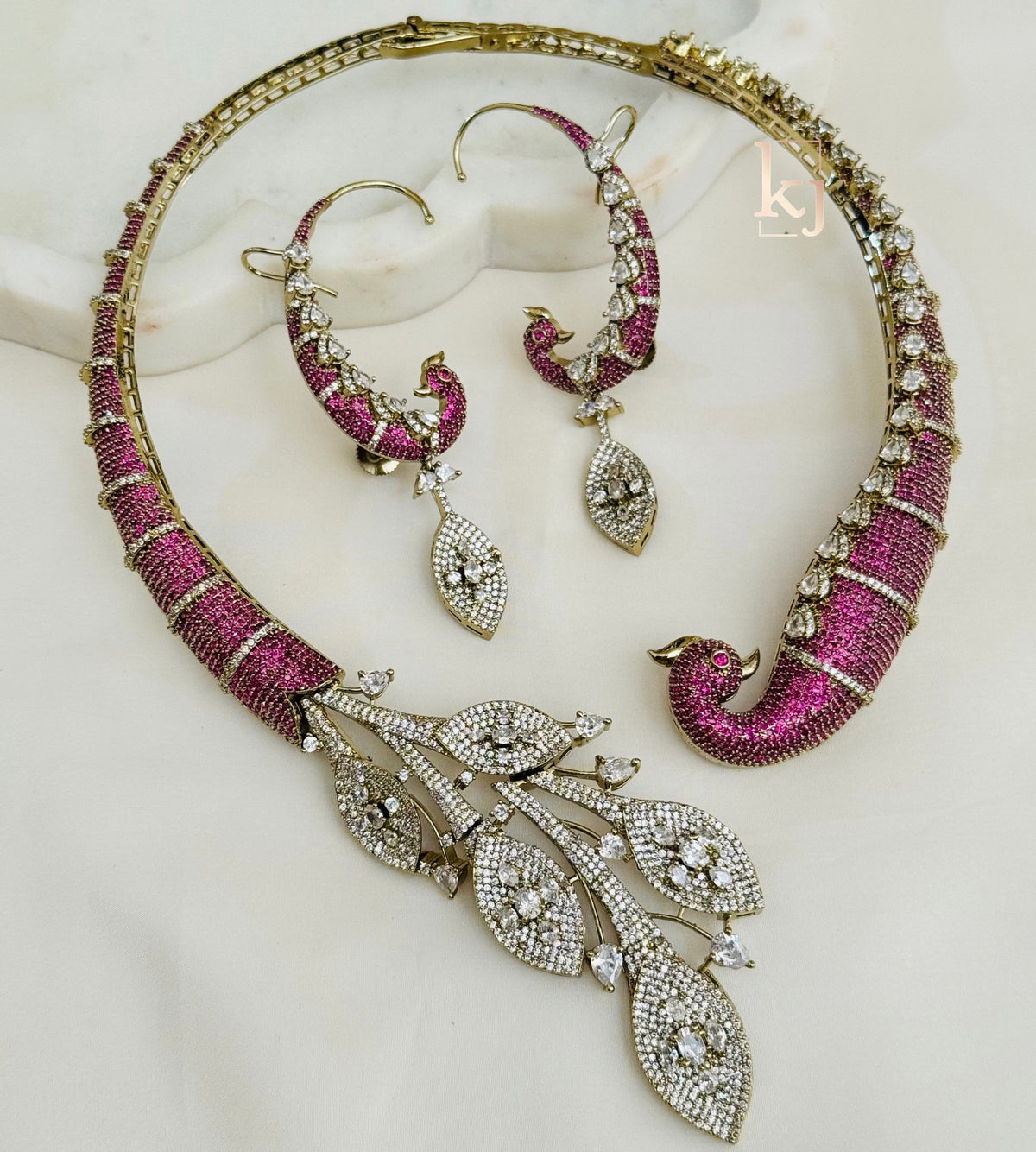 Piona necklace set