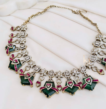 Sivara necklace set