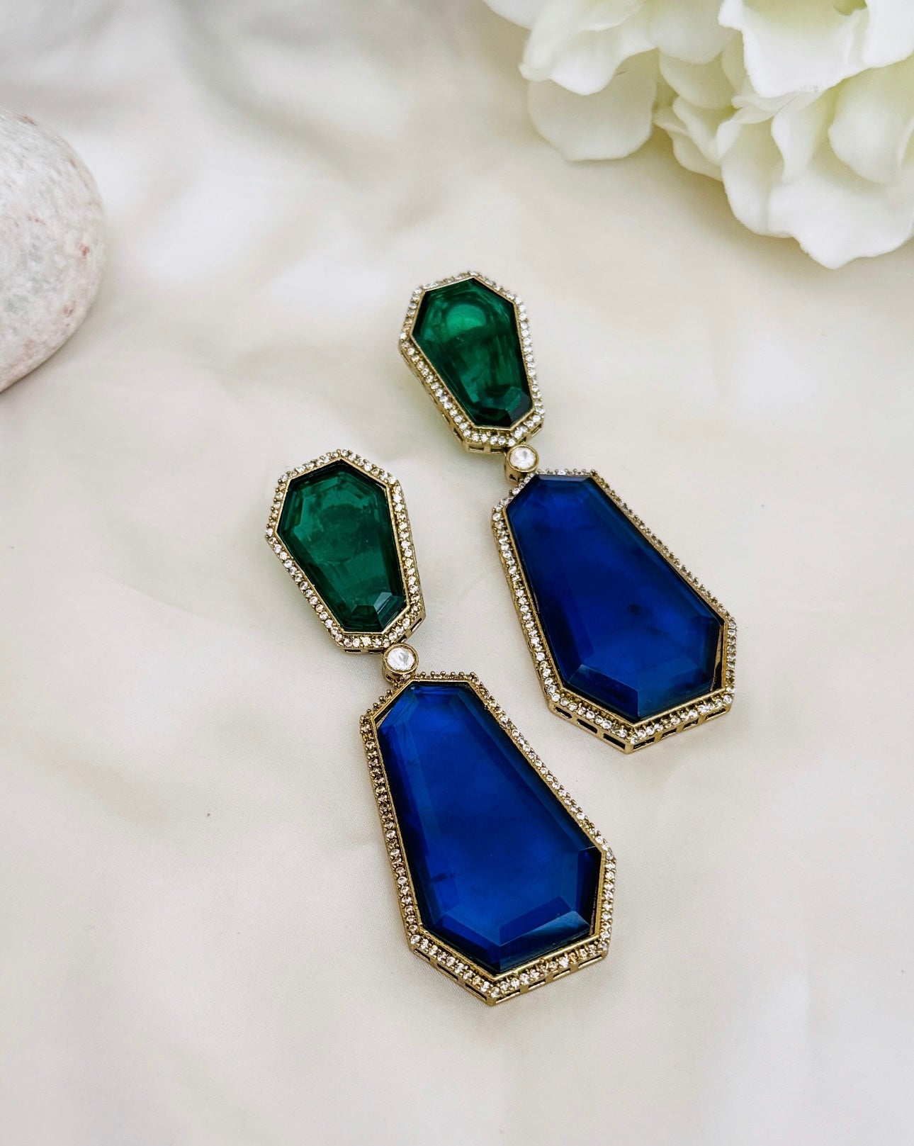 Laina Earrings set