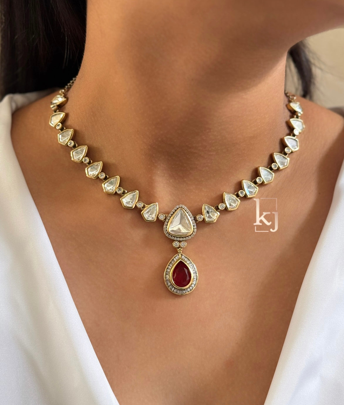 Xlya necklace set