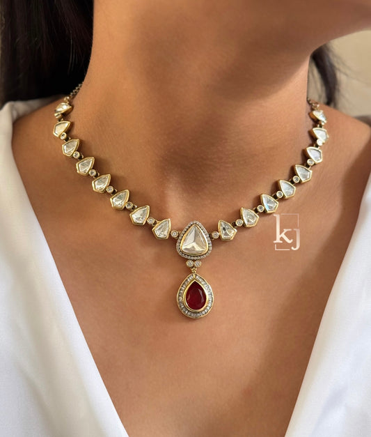 Xlya necklace set
