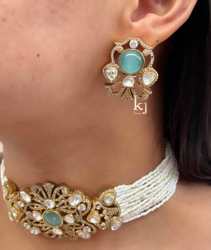 Noila choker set