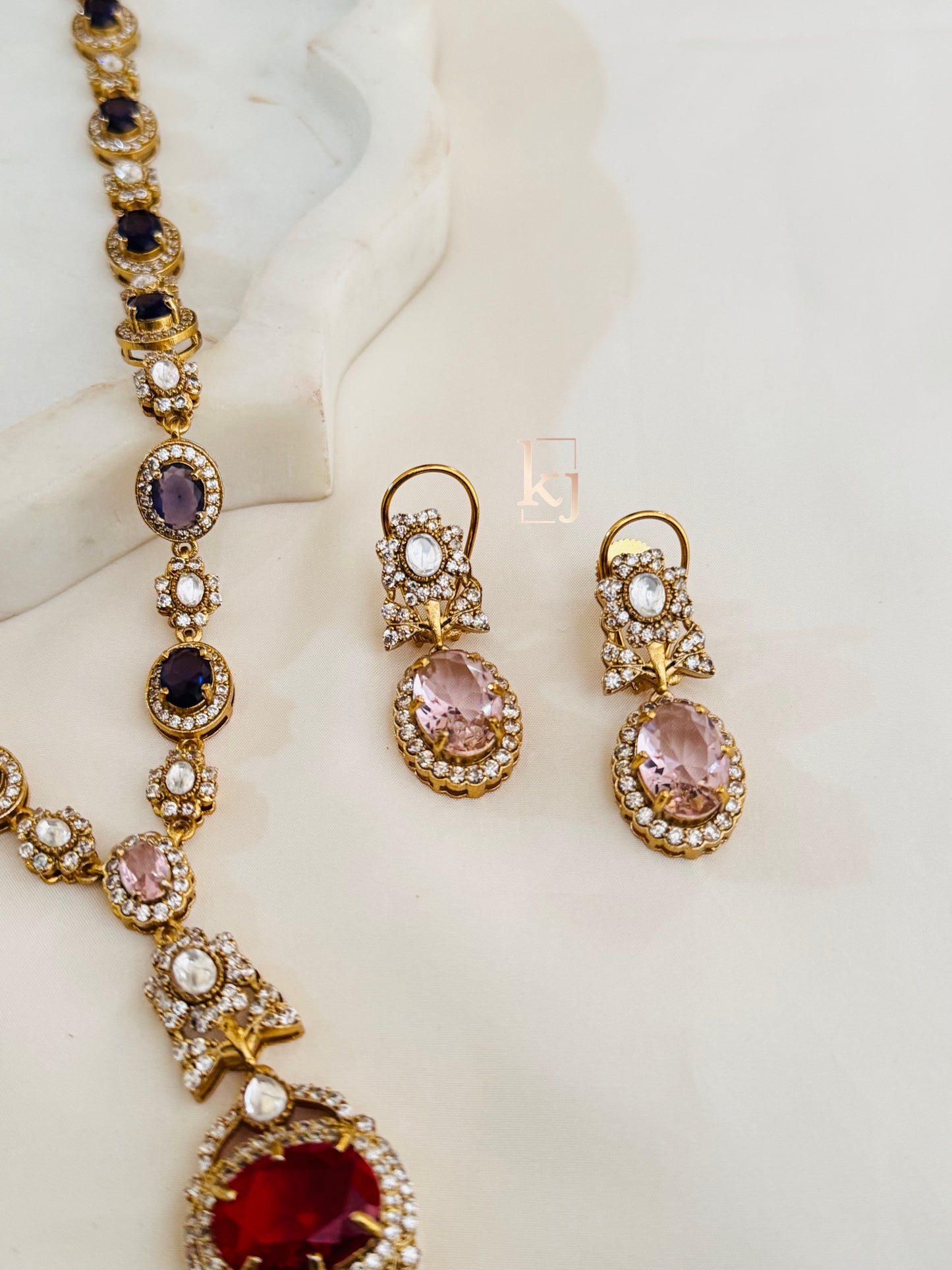 Maina necklace set
