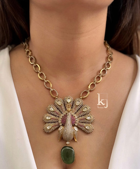 Krizaa pendant set