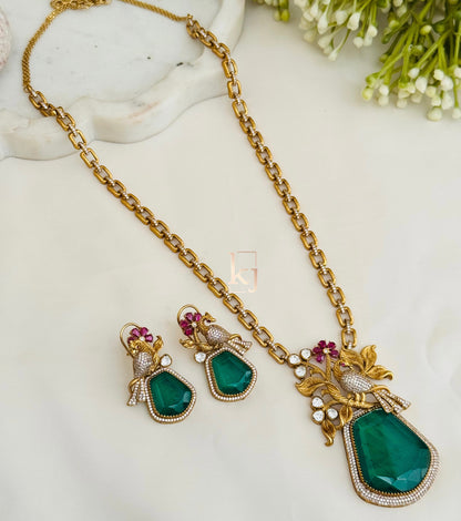 Bion pendant set