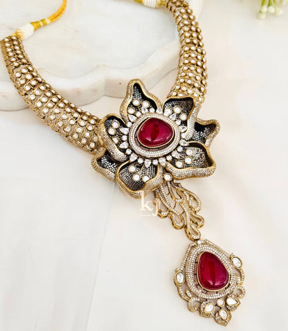 Shyina necklace set