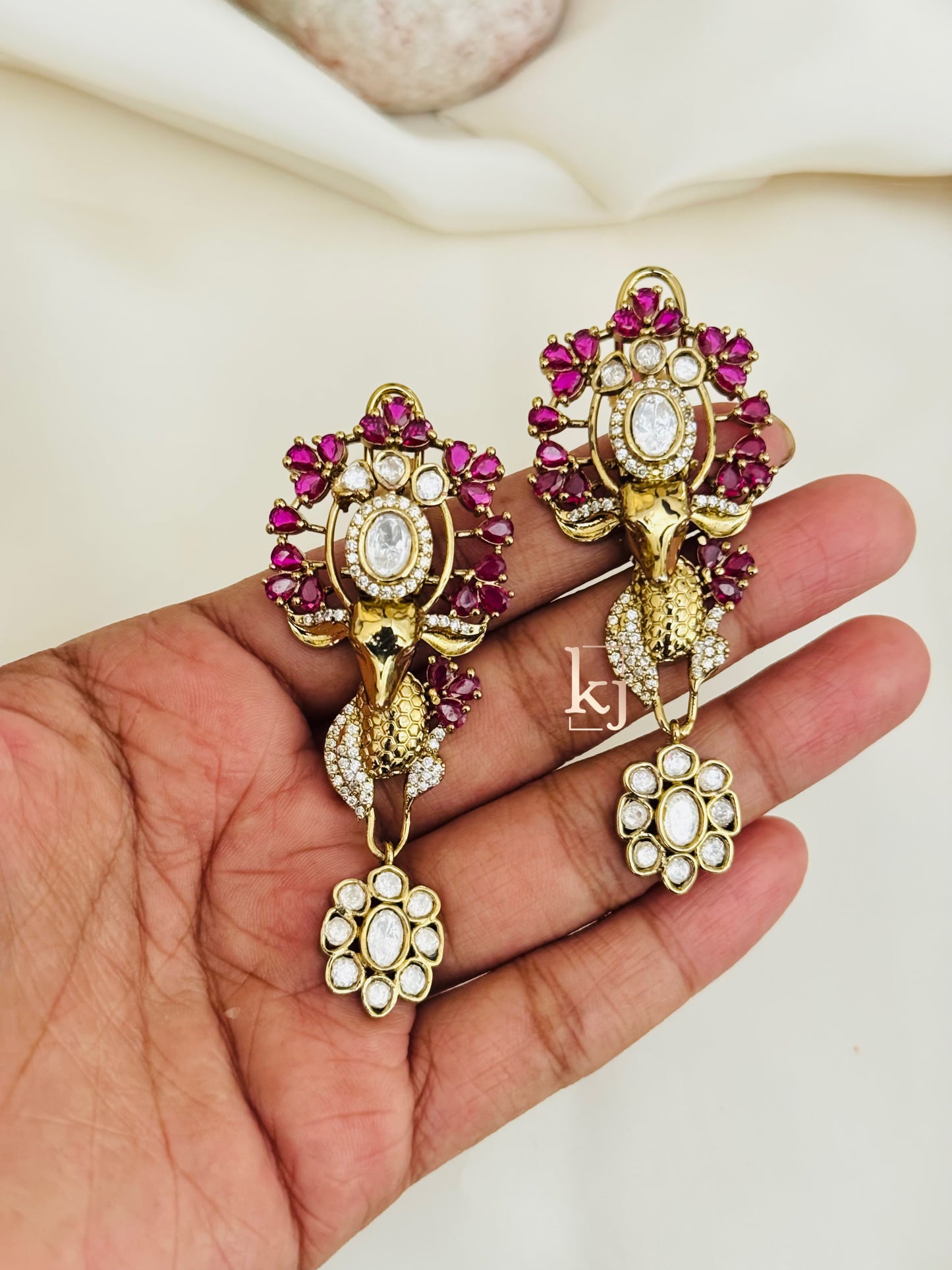 Maive necklace set