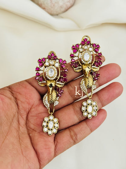 Maive necklace set