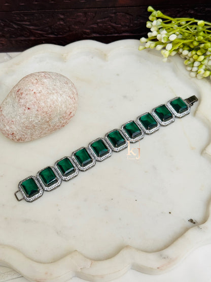 Neira bracelet
