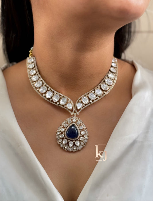 Esti Necklace set